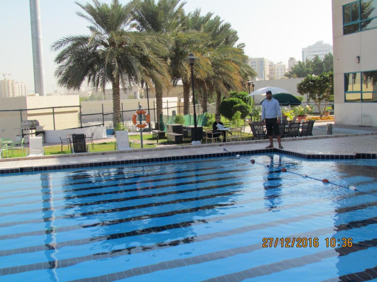 Dubai Youth Hostel Exterior foto